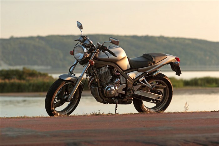 Мотоцикл CCM Spitfire Blackout 2023