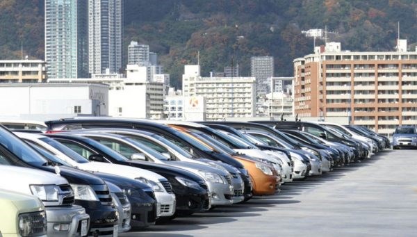 торги на аукционе японских автомобилей