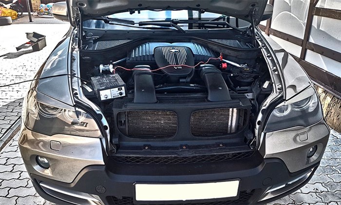 akkumulyatory na bmw x5 e70