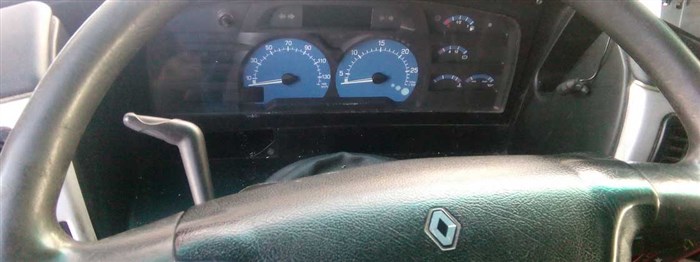 Дальнобойщик расписал Renault Magnum кадрами из советского фильма: показываем, что получилось