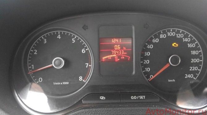 Ауди Beim Einlegen Einer Fahrstufe im Stand Fussbremse Betatigen Ошибка • Неисправности двигателя