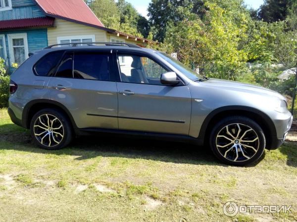 Автомобиль BMW X5 Е70 кроссовер фото