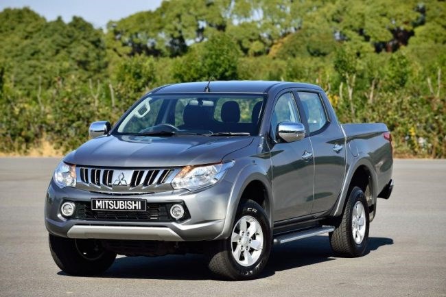 Обновленный японский пикап Mitsubishi L200