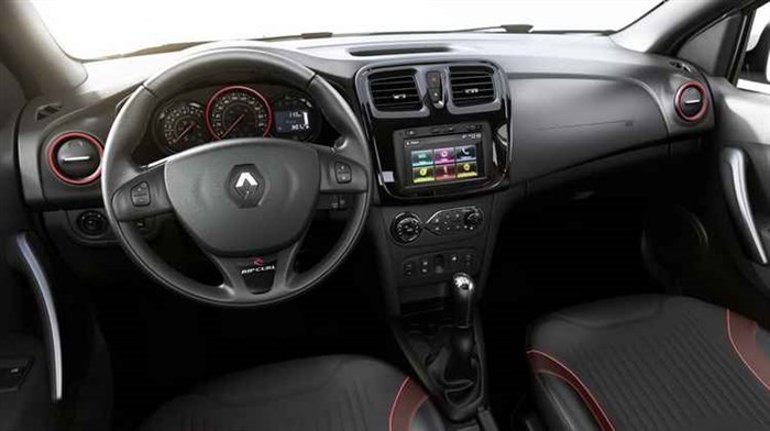 Салон Renault Sandero Stepway