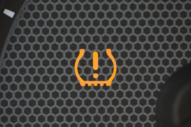 Тойота Горит Значок Давления в Шинах • Как отключить tpms